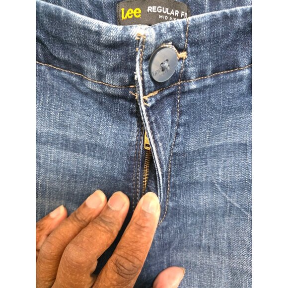 Lee Womens Mid Rise Regular Fit Denim Shorts Size 10 Medium Wash - Picture 4 of 7